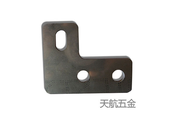 金屬激光切割加工為什么會產生毛刺？
